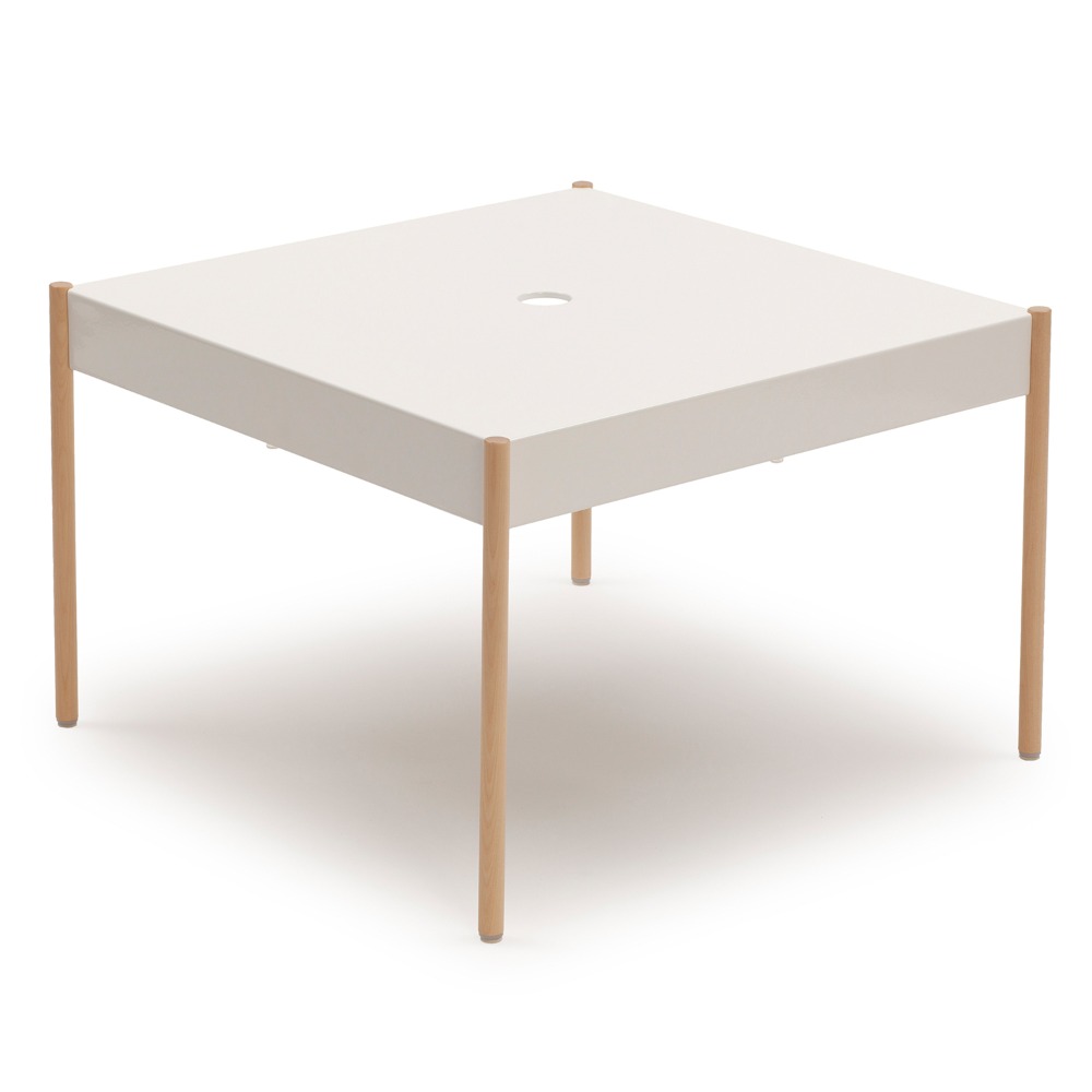 La Table-STW/670x670 sohvapöytä puujaloilla